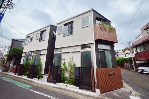 グランエッグス桜上水Aの物件外観写真